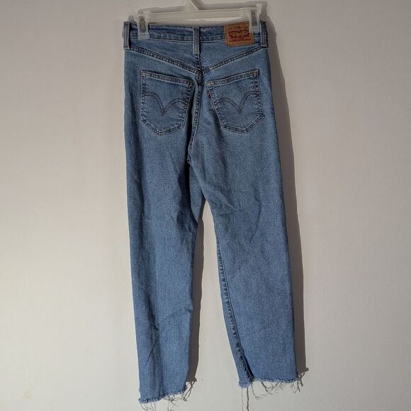 Levi's Ribcage Straight Ankle Jeans Size 26 - Picture 3 of 10